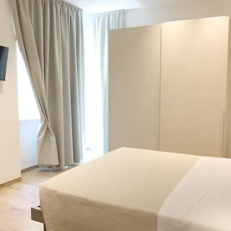 Silvia Appart hôtel *